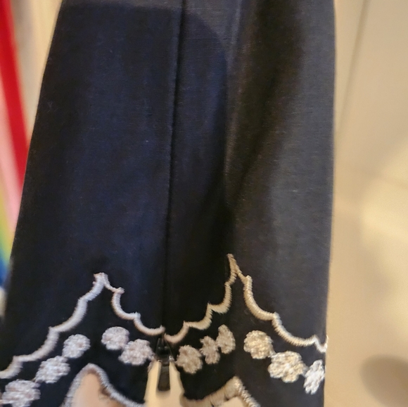 Anthropologie black corset top with pink  trim and bow detail - Picture 7 of 10